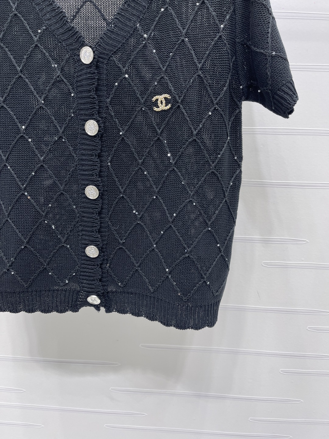 Women's short sleeves